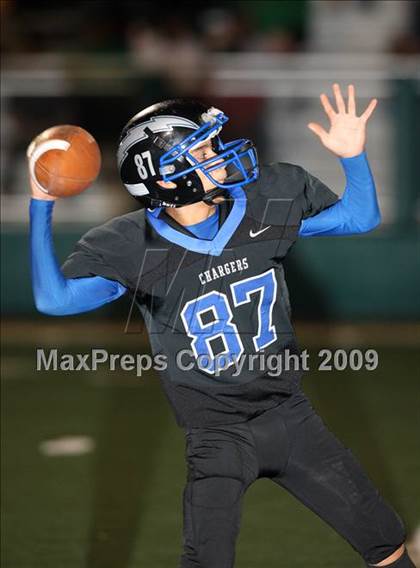 Thumbnail 3 in Elkins vs. Clear Springs (Texas Bi-District Playoffs) photogallery.