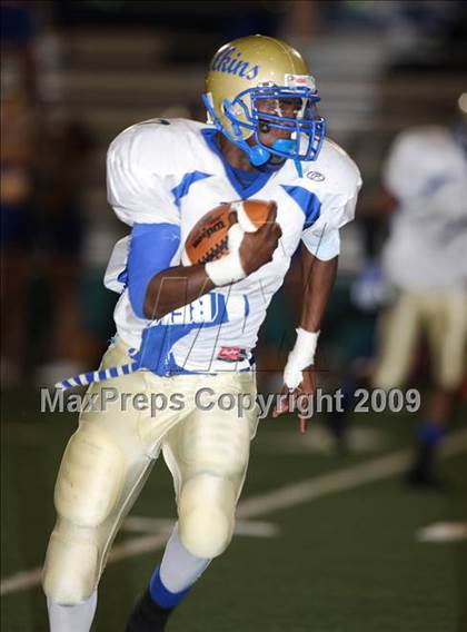 Thumbnail 1 in Elkins vs. Clear Springs (Texas Bi-District Playoffs) photogallery.