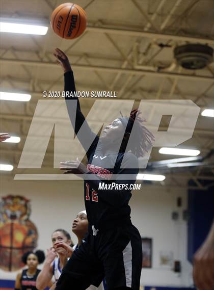 Thumbnail 1 in Thompson @ Chilton County photogallery.
