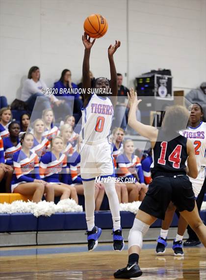 Thumbnail 2 in Thompson @ Chilton County photogallery.