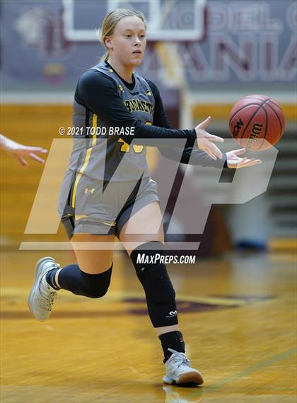 Thumbnail 1 in David Crockett @ Dobyns-Bennett photogallery.