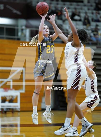 Thumbnail 1 in David Crockett @ Dobyns-Bennett photogallery.