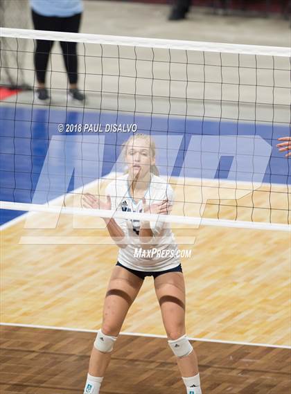 Thumbnail 1 in Valor Christian vs. Ralston Valley (CHSAA 5A 2nd Round) photogallery.