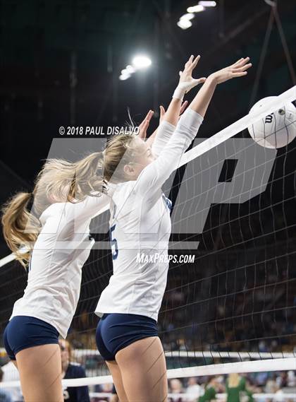Thumbnail 2 in Valor Christian vs. Ralston Valley (CHSAA 5A 2nd Round) photogallery.