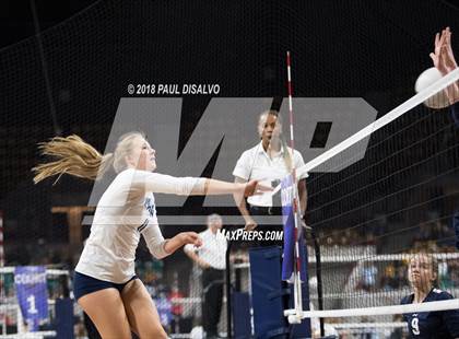 Thumbnail 2 in Valor Christian vs. Ralston Valley (CHSAA 5A 2nd Round) photogallery.