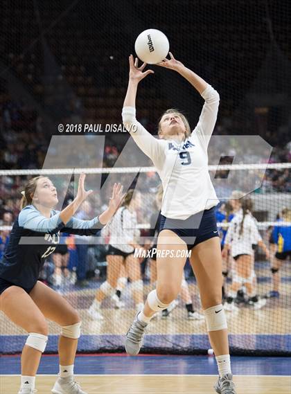 Thumbnail 2 in Valor Christian vs. Ralston Valley (CHSAA 5A 2nd Round) photogallery.