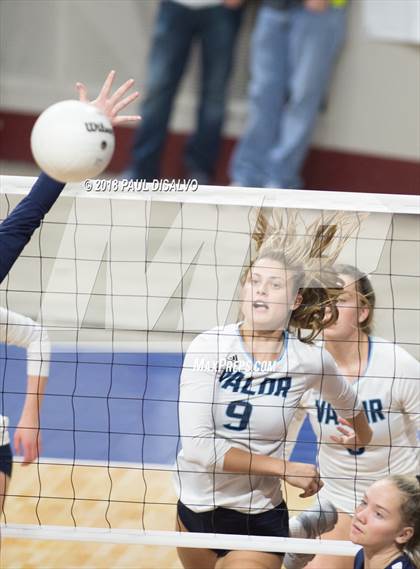 Thumbnail 2 in Valor Christian vs. Ralston Valley (CHSAA 5A 2nd Round) photogallery.