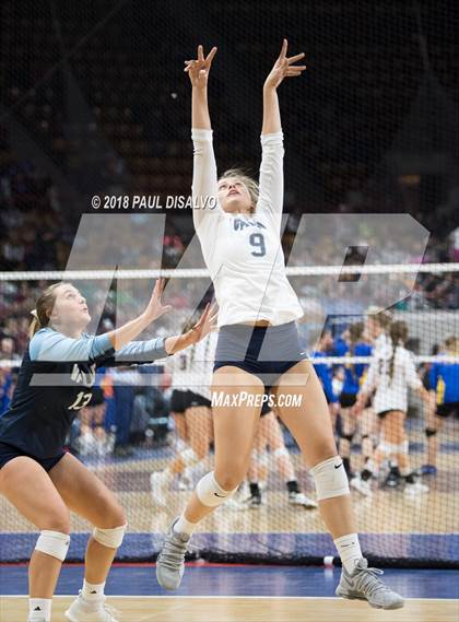 Thumbnail 3 in Valor Christian vs. Ralston Valley (CHSAA 5A 2nd Round) photogallery.