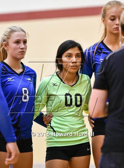 Thumbnail 3 in Cleburne vs Weatherford (EMS-ISD Tournament) photogallery.