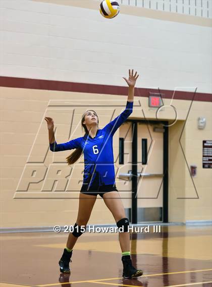 Thumbnail 2 in Cleburne vs Weatherford (EMS-ISD Tournament) photogallery.