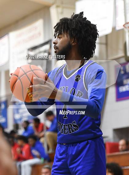 Thumbnail 1 in Patrick Taylor Science & Tech Academy @ John Curtis Christian (John Curtis Invitational) photogallery.