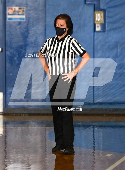 Thumbnail 3 in Charter Oak vs. Flintridge Sacred Heart (San Marino Tournament) photogallery.