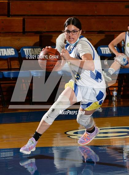 Thumbnail 3 in Charter Oak vs. Flintridge Sacred Heart (San Marino Tournament) photogallery.