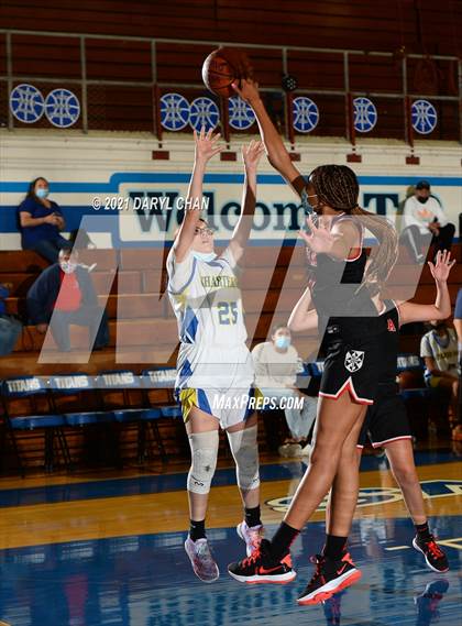 Thumbnail 1 in Charter Oak vs. Flintridge Sacred Heart (San Marino Tournament) photogallery.