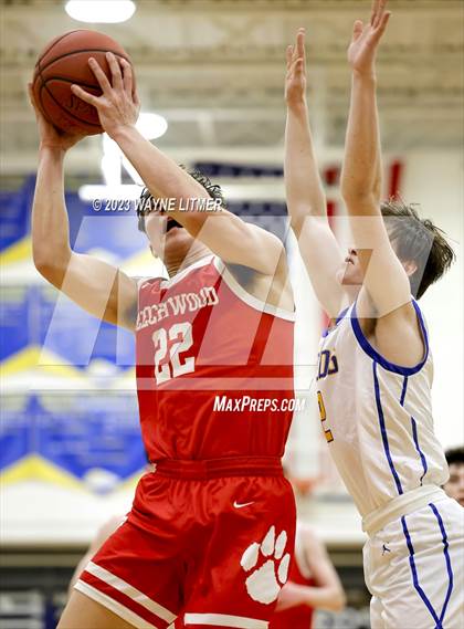 Thumbnail 2 in Beechwood @ Newport Central Catholic photogallery.