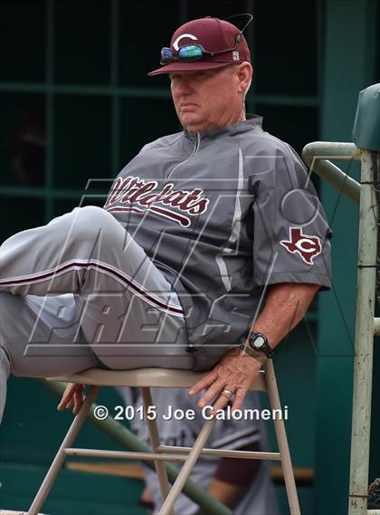 Thumbnail 1 in Alamo Heights vs. Calallen (UIL 5A Regional) photogallery.