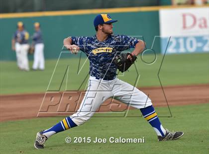 Thumbnail 2 in Alamo Heights vs. Calallen (UIL 5A Regional) photogallery.