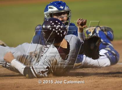 Thumbnail 2 in Alamo Heights vs. Calallen (UIL 5A Regional) photogallery.
