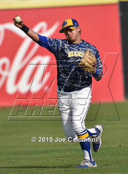 Thumbnail 2 in Alamo Heights vs. Calallen (UIL 5A Regional) photogallery.