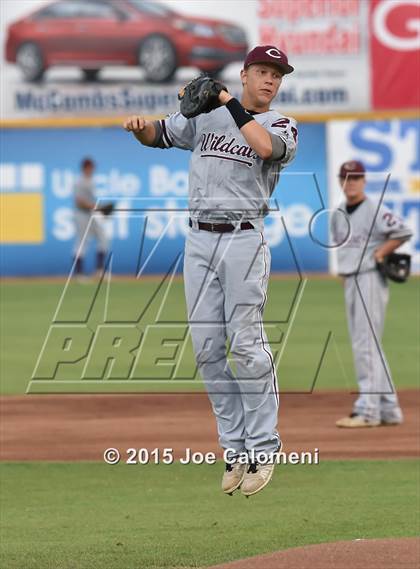 Thumbnail 2 in Alamo Heights vs. Calallen (UIL 5A Regional) photogallery.