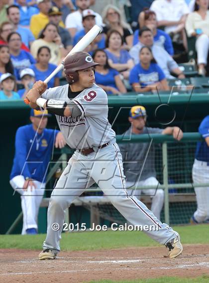 Thumbnail 3 in Alamo Heights vs. Calallen (UIL 5A Regional) photogallery.
