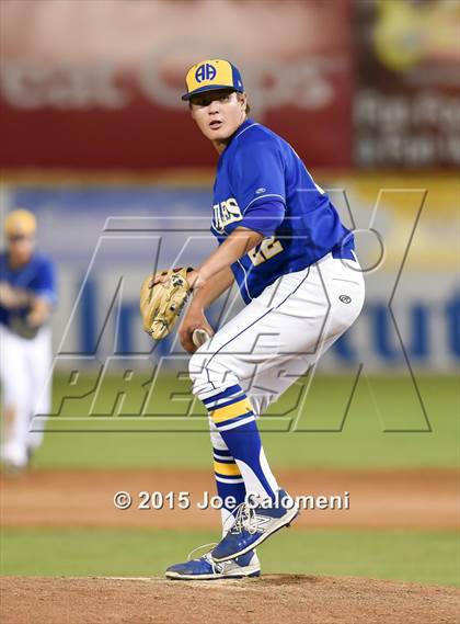 Thumbnail 1 in Alamo Heights vs. Calallen (UIL 5A Regional) photogallery.