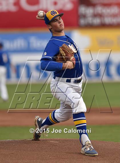 Thumbnail 3 in Alamo Heights vs. Calallen (UIL 5A Regional) photogallery.