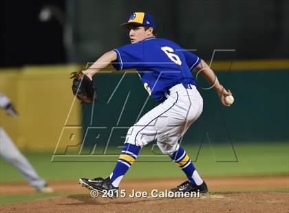 Thumbnail 1 in Alamo Heights vs. Calallen (UIL 5A Regional) photogallery.