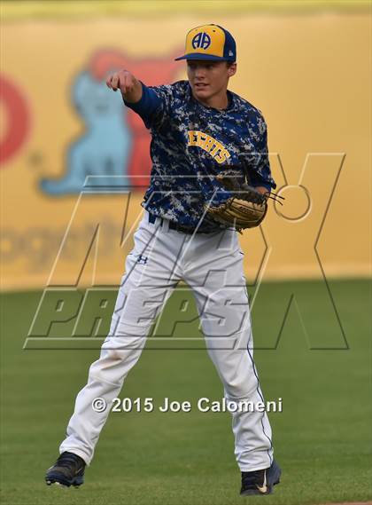 Thumbnail 1 in Alamo Heights vs. Calallen (UIL 5A Regional) photogallery.
