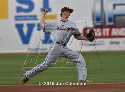 Thumbnail 3 in Alamo Heights vs. Calallen (UIL 5A Regional) photogallery.