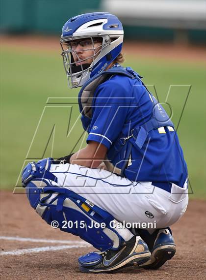 Thumbnail 2 in Alamo Heights vs. Calallen (UIL 5A Regional) photogallery.