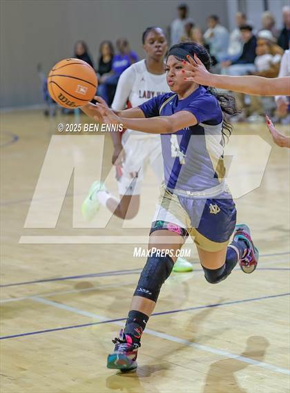 Thumbnail 3 in Hillgrove vs. Desert Vista (She Got Game Classic) photogallery.