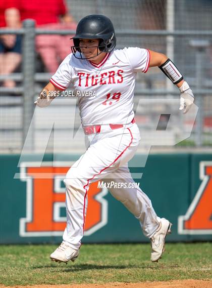 Thumbnail 1 in Seven Lakes @ Katy photogallery.