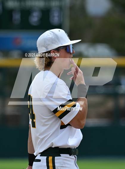 Thumbnail 3 in Bishop Manogue vs. Faith Lutheran (NIAA 5A Round 1) photogallery.