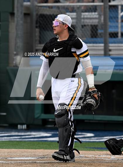 Thumbnail 2 in Bishop Manogue vs. Faith Lutheran (NIAA 5A Round 1) photogallery.