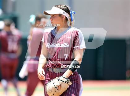 Thumbnail 1 in Hallettsville vs. Coahoma (UIL 3A Softball Final) photogallery.