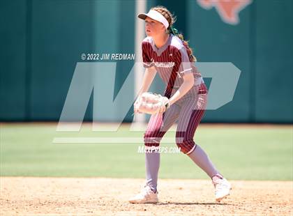 Thumbnail 3 in Hallettsville vs. Coahoma (UIL 3A Softball Final) photogallery.