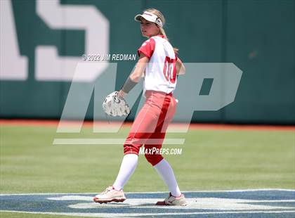Thumbnail 1 in Hallettsville vs. Coahoma (UIL 3A Softball Final) photogallery.
