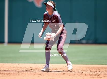Thumbnail 3 in Hallettsville vs. Coahoma (UIL 3A Softball Final) photogallery.