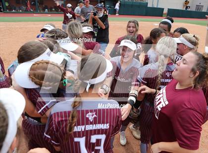 Thumbnail 2 in Hallettsville vs. Coahoma (UIL 3A Softball Final) photogallery.