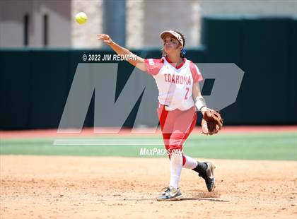 Thumbnail 1 in Hallettsville vs. Coahoma (UIL 3A Softball Final) photogallery.