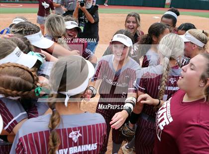 Thumbnail 1 in Hallettsville vs. Coahoma (UIL 3A Softball Final) photogallery.
