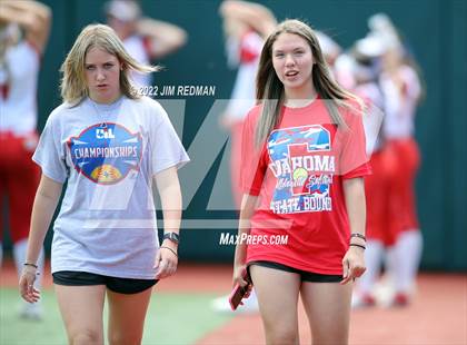 Thumbnail 2 in Hallettsville vs. Coahoma (UIL 3A Softball Final) photogallery.