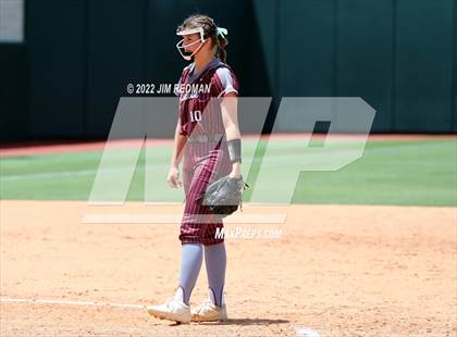 Thumbnail 3 in Hallettsville vs. Coahoma (UIL 3A Softball Final) photogallery.