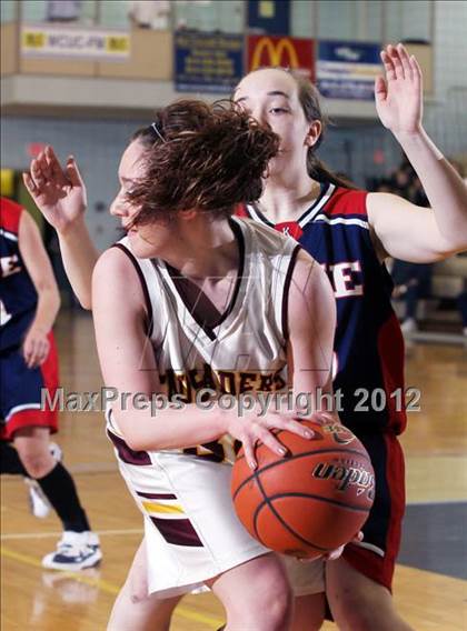 Thumbnail 2 in Kane vs. Elk County Catholic (PIAA District IX A Consolation) photogallery.