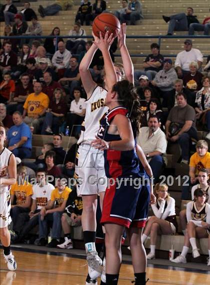 Thumbnail 3 in Kane vs. Elk County Catholic (PIAA District IX A Consolation) photogallery.