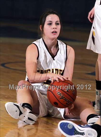 Thumbnail 1 in Kane vs. Elk County Catholic (PIAA District IX A Consolation) photogallery.