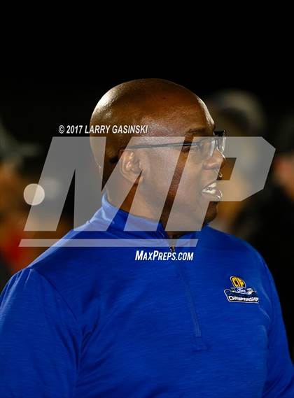 Thumbnail 3 in Golden Valley vs. Bishop Diego (CIF SS Div. 6 Final) photogallery.