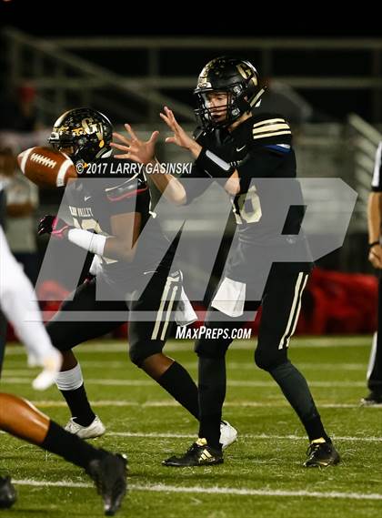 Thumbnail 2 in Golden Valley vs. Bishop Diego (CIF SS Div. 6 Final) photogallery.