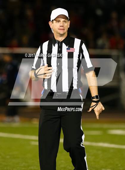 Thumbnail 3 in Golden Valley vs. Bishop Diego (CIF SS Div. 6 Final) photogallery.